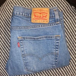 Men’s 505 light blue Levi’s denim jeans